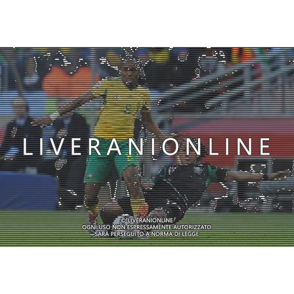 Fifa World Cup Sud Africa 2010 Match #1 Johannesburg (Soccer City Stadium) - 11.06.2010 Sud Africa-Messico Nella Foto:tshabalala-dos santos /Ph.Vitez-Ag. Aldo Liverani