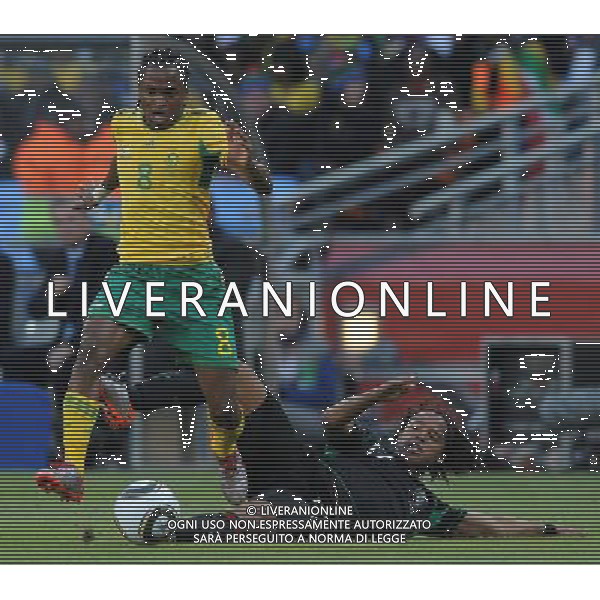 Fifa World Cup Sud Africa 2010 Match #1 Johannesburg (Soccer City Stadium) - 11.06.2010 Sud Africa-Messico Nella Foto:tshabalala-dos santos /Ph.Vitez-Ag. Aldo Liverani