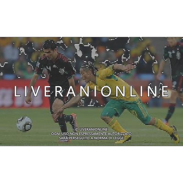 Fifa World Cup Sud Africa 2010 Match #1 Johannesburg (Soccer City Stadium) - 11.06.2010 Sud Africa-Messico Nella Foto:marquez-pienaar /Ph.Vitez-Ag. Aldo Liverani