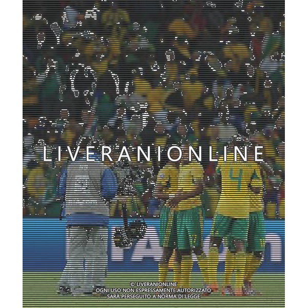 Fifa World Cup Sud Africa 2010 Match #1 Johannesburg (Soccer City Stadium) - 11.06.2010 Sud Africa-Messico Nella Foto:giocatori sud africa si abbracciano a fine partita /Ph.Vitez-Ag. Aldo Liverani