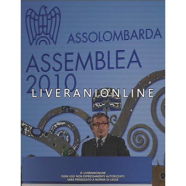 MILANO 14/6/2010 AUDITORIUM DEL CONSERVATORIO VIA CONSERVATORIO ASSEMBLEA ASSOLOMBARDA 2010 NELLA FOTO ROBERTO MARONI MINISTRO DELL\' INTERNO FOTO ROMANO/AG ALDO LIVERANI
