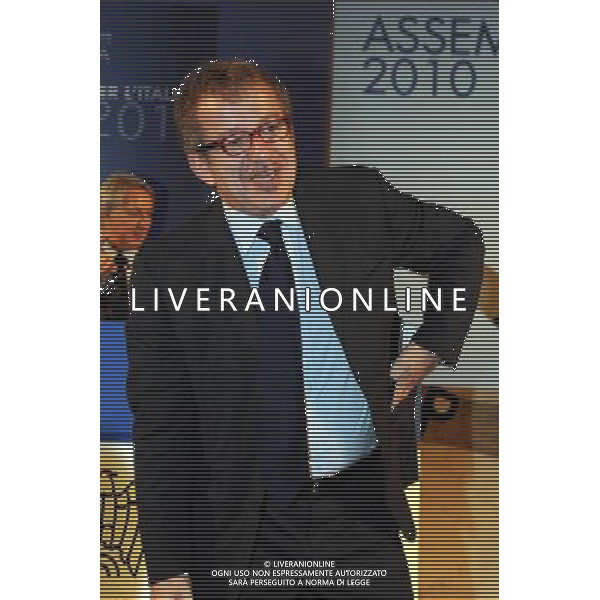 MILANO 14/6/2010 AUDITORIUM DEL CONSERVATORIO VIA CONSERVATORIO ASSEMBLEA ASSOLOMBARDA 2010 NELLA FOTO ROBERTO MARONI MINISTRO DELL\' INTERNO FOTO ROMANO/AG ALDO LIVERANI