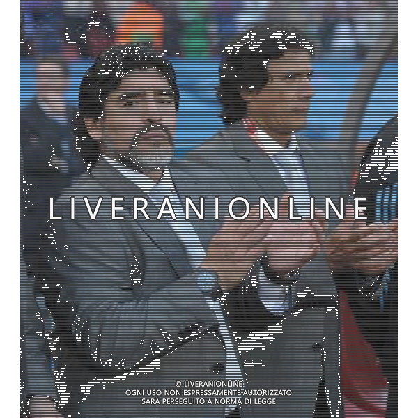 (100612) -- JOHANNESBURG, June 12, 2010 () -- Diego Maradona (L), the head coach of Argentina, reacts during a group B first round match against Nigeria at the 2010 FIFA World Cup at Ellis Park stadium in Johannesburg, South Africa, on June 12, 2010. (/Wang Yuguo) (xm) ©Photoshot/Agenzia Aldo Liverani Sas - ITALY ONLY - ARGENTINA- USA FIFA WORLD CUP CAMPIONATI MONDIALI SUD AFRICA 2010