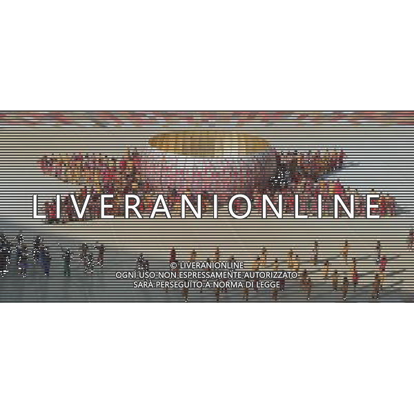 (100611) -- JOHANNESBURG, June 11, 2010 () -- South African dancers perform during the opening ceremony of the 2010 FIFA World Cup at Soccer City stadium in Soweto, suburban Johannesburg, on June 11, 2010. (/Li Ga) (ly) ©Photoshot/Agenzia Aldo Liverani Sas - ITALY ONLY: CERIMONIA D\'INAUGURAZIONE E APERTURA DEL FIFA WORLD CUP CAMPIONATI MONDIALI SUD AFRICA 2010