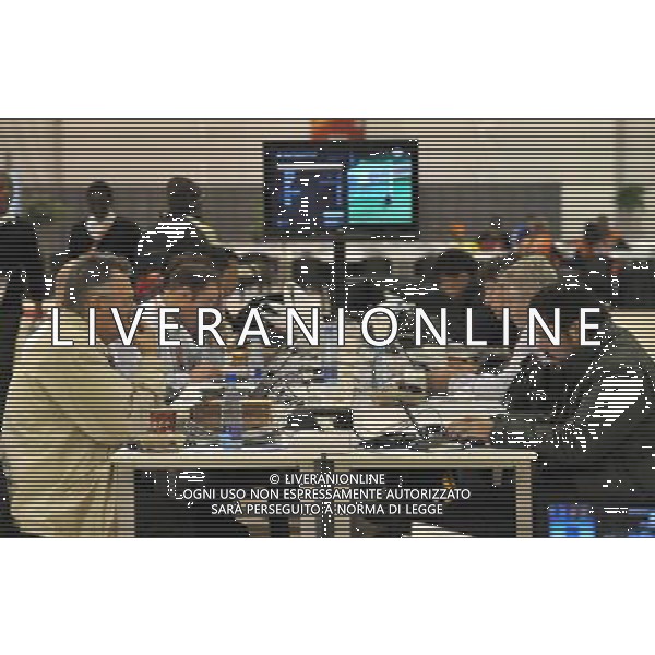 (100611) -- JOHANNESBURG, June 11, 2010 () -- Journalists work at the press center in the Soccer City stadium in Johannesburg, South Africa, June 11, 2010. The opening ceremony of the 2010 FIFA football World Cup will be held in Johannesburg on June 11. (/Xu Suhui)(txy/) ©Photoshot/Agenzia Aldo Liverani Sas - ITALY ONLY: CERIMONIA D\'INAUGURAZIONE E APERTURA DEL FIFA WORLD CUP CAMPIONATI MONDIALI SUD AFRICA 2010