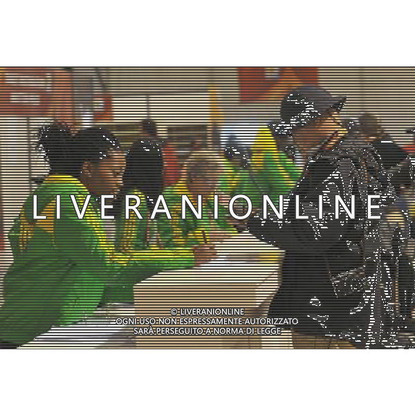 (100611) -- JOHANNESBURG, June 11, 2010 () -- A volunteer offers help at the press center in the Soccer City stadium in Johannesburg, South Africa, June 11, 2010. The opening ceremony of the 2010 FIFA football World Cup will be held in Johannesburg on June 11. (/Xu Suhui) (txy/) ©Photoshot/Agenzia Aldo Liverani Sas - ITALY ONLY: CERIMONIA D\'INAUGURAZIONE E APERTURA DEL FIFA WORLD CUP CAMPIONATI MONDIALI SUD AFRICA 2010