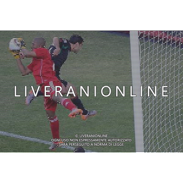 (100611) -- JOHANNESBURG, June 11, 2010 () -- South Africa\'s goalkeeper Itumeleng Khune (L) saves the ball during a group A match of the 2010 FIFA World Cup against Mexico at Soccer City stadium in Soweto, suburban Johannesburg, on June 11, 2010. The match ended with a 1-1 tie. (/Li Ga) (ly) ©Photoshot/Agenzia Aldo Liverani Sas - ITALY ONLY: SUDAFRICA - MESSICO FIFA WORLD CUP CAMPIONATI MONDIALI SUD AFRICA 2010