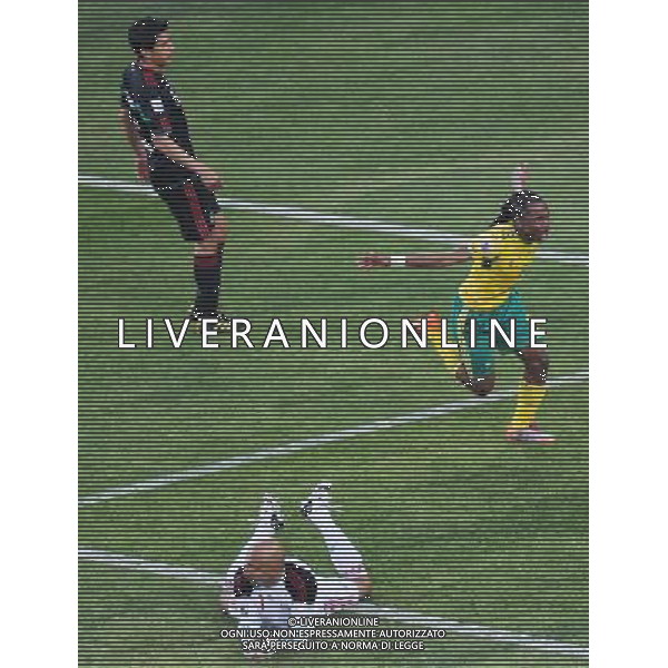 (100611) -- JOHANNESBURG, June 11, 2010 () -- Siphiwe Tshabalala (R) of South Africa celebrates his goal during a group A match of the 2010 FIFA World Cup against Mexico at Soccer City stadium in Soweto, suburban Johannesburg, on June 11, 2010. (/Li Ga) (ly) ©Photoshot/Agenzia Aldo Liverani Sas - ITALY ONLY: SUDAFRICA - MESSICO FIFA WORLD CUP CAMPIONATI MONDIALI SUD AFRICA 2010