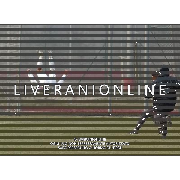 BRESSO (MI) 27/1/2004 INTER-SALERNITANA COPPA ITALIA PRIMAVERA 2003/2004 NELLA FOTO LA CAPRIOLA DEL GIOCATORE DELLA SALERNITANA DE CRESCENZO DOPO IL GOL DEL PAREGGIO* FOTO MARIO ROMANO/AG ALDO LIVERANI