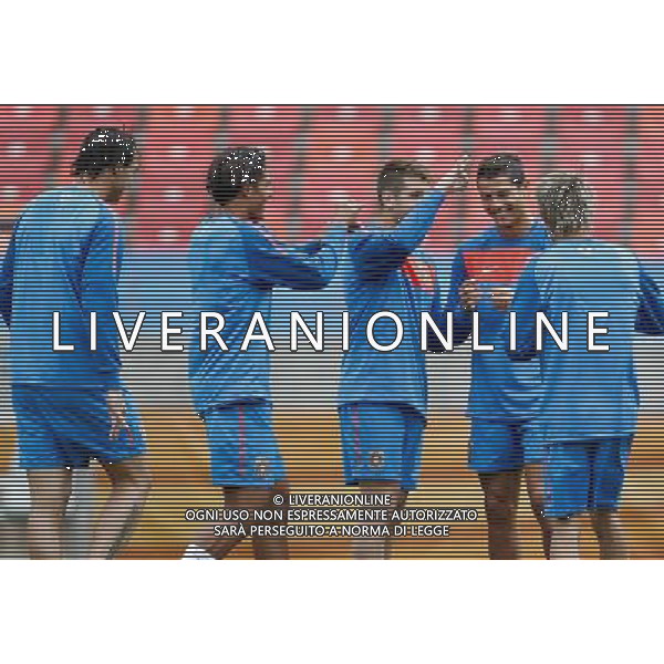 (100614) -- PORT ELIZABETH, June 14, 2010 () -- Portugal\'s national soccer team player Cristiano Ronaldo (2nd R) jokes with teammates during a training session at Nelson Mandela Bay Stadium in Port Elizabeth, South Africa, June 14, 2010. Portugal plays in Group G of the 2010 World Cup and will face Ivory Coast on June 15. (/Liao Yujie)(dx) ©Photoshop/Agenzia Aldo Liverani Sas - ITALY ONLY: ALLENAMENTO DELLA NAZIONALE DEL PORTOGALLO FIFA WORLD CUP CAMPIONATI MONDIALI SUD AFRICA 2010