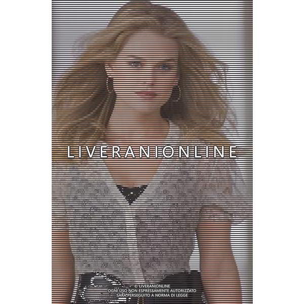 FILM Lei e\' troppo per me 2010 NELLA FOTO Alice Eve AG ALDO LIVERANI