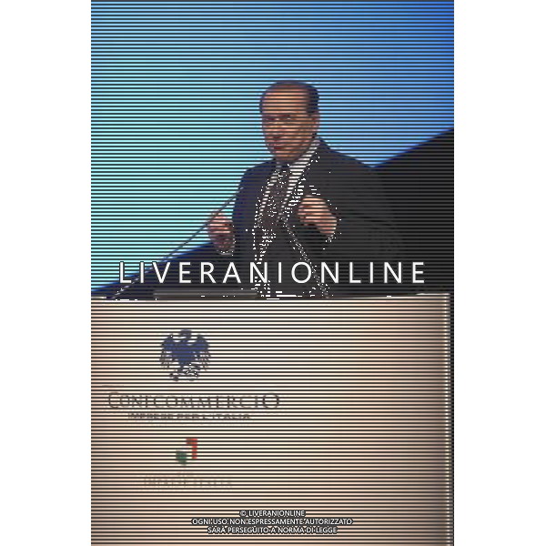 ROMA, 16 GIUGNO 2010 ASSEMBLEA CONFCOMMERCIO 2010 NELLA FOTO: SILVIO BERLUSCONI © AG. ALDO LIVERANI SAS