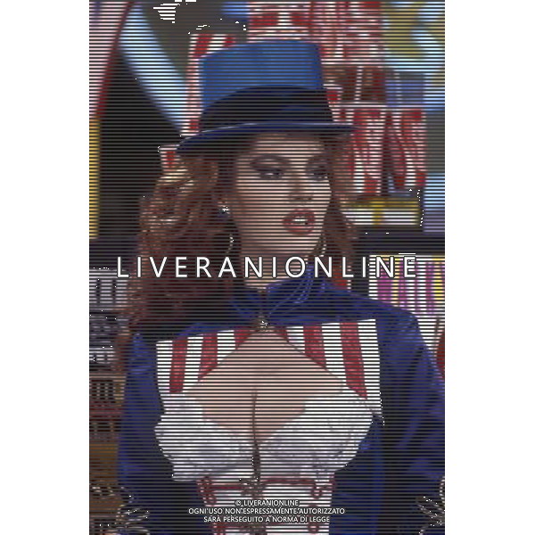 Tini Cansino showgirl anni \'80 NELLA FOTO NELLA TRASMISSIONE \'DRIVE IN\' ph archivio ag ALDO LIVERANI SAS