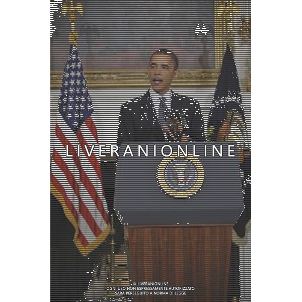 (100616) -- WASHINGTON, June 16, 2010 () -- U.S. President Barack Obama speaks to the media after meeting with BP executives at the White House in Washington D.C., the United States, June 16, 2010. Obama on Wednesday announced that British oil giant BP has agreed to put about 20 billion U.S. dollars into an escrow account for claims related to the Gulf of Mexico oil spill. (/Zhang Jun) (zw) ©Photoshot/Agenzia Aldo Liverani Sas - ITALY ONLY - WASHINGTON: CARL-HENRIC SVANBERG Presidente della BP incontra il Presidente Americano Barack Obama alla Casa Bianca