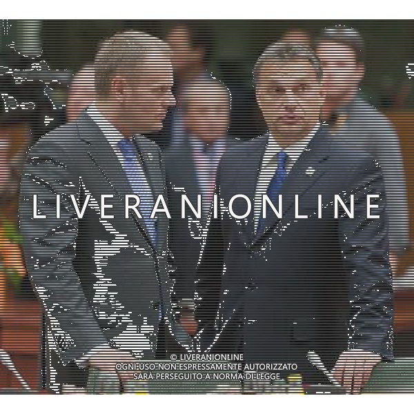 (100617) -- BRUSSELS, June 17, 2010 -- Polish Prime Minister Donald Tusk (L) talks with Hungarian Prime Minister Viktor Orban during the European Union (EU) summit in Brussels June 17, 2010. Thierry Monasse) (nxl) ©Photoshot/Agenzia Aldo Liverani Sas - ITALY ONLY - Bruxelles: Vertice dei Leaders dell\'Unione Europea (UE) per adottare formalmente nuova strategia per la crescita e l\'occupazione per i prossimi 10 anni