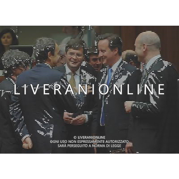(100617) -- BRUSSELS, June 17, 2010 -- Spanish Prime Minister Jose Luis Rodriguez Zapatero (2nd L), Dutch Prime Minister Jan Peter Balkenende (3rd L), Swedish Prime Minister Fredrik Reinfeldt (1st R) and British Prime Minister David Cameron (2nd R) attend the European Union (EU) summit in Brussels June 17, 2010. Wu Wei) (nxl) ©Photoshot/Agenzia Aldo Liverani Sas - ITALY ONLY - Bruxelles: Vertice dei Leaders dell\'Unione Europea (UE) per adottare formalmente nuova strategia per la crescita e l\'occupazione per i prossimi 10 anni