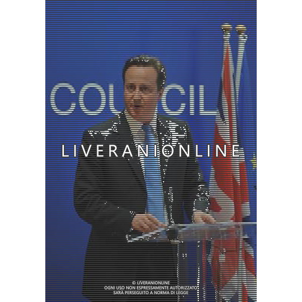 (100617) -- BRUSSELS, June 17, 2010 -- British Prime Minister David Cameron attends a press conference after the EU Summit at the EU headquarters in Brussels, capital of Belgium, on June 17, 2010. European Union (EU) leaders formally adopted the bloc\'s new strategy for growth and jobs for the next 10 years at their one-day summit on Thursday. Wu Wei) (zw) ©Photoshot/Agenzia Aldo Liverani Sas - ITALY ONLY - Bruxelles: Vertice dei Leaders dell\'Unione Europea (UE) per adottare formalmente nuova strategia per la crescita e l\'occupazione per i prossimi 10 anni