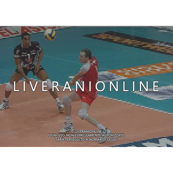 PIACENZA 28/01/04 QUARTI DI FINALE COPPA CEV DI PALLAVOLO COPRASYSTEL PIACENZA-DINAMO MOSCA nella foto vergnaghi daniele* Ph gigi arcaini/ag.aldo liverani