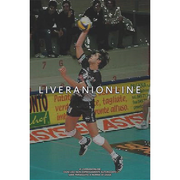 PIACENZA 28/01/04 QUARTI DI FINALE COPPA CEV DI PALLAVOLO COPRASYSTEL PIACENZA-DINAMO MOSCA nella foto zlatanov hristo* Ph gigi arcaini/ag.aldo liverani