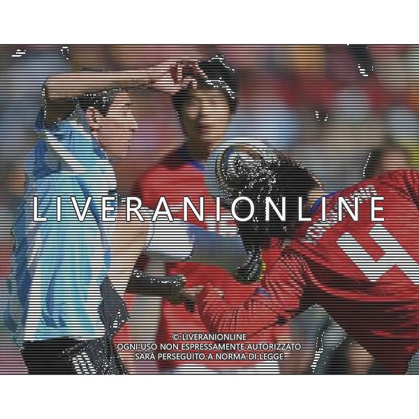 (100617) -- JOHANNESBURG, June 17, 2010 -- Argentina\'s Angel Di Maria (L) vies with South Korea\'s Cho Yong-Hyung during a 2010 World Cup Group B match between Argentina and South Korea at the Soccer City stadium in Soweto, suburban Johannesburg, South Africa, on June 17, 2010. Argentina beat South Korea 4-1. Wang Yuguo) (zc) ©Photoshot/Agenzia Aldo Liverani Sas - ITALY ONLY - ARGENTINA - COREA DEL SUD FIFA WORLD CUP CAMPIONATI MONDIALI SUD AFRICA 2010