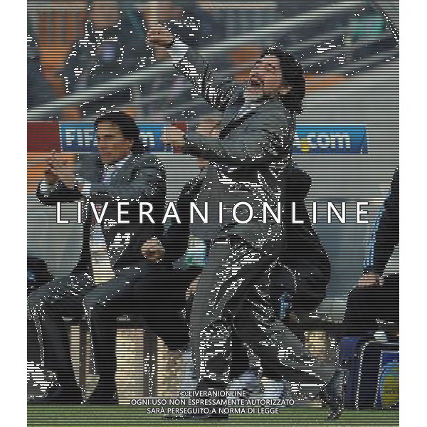 (100617) -- JOHANNESBURG, June 17, 2010 -- Diego Maradona, head coach of Argentina, celebrates a goal during a 2010 World Cup Group B match between Argentina and South Korea at the Soccer City stadium in Soweto, suburban Johannesburg, South Africa, on June 17, 2010. Argentina beat South Korea 4-1. Wang Yuguo) (zc) ©Photoshot/Agenzia Aldo Liverani Sas - ITALY ONLY - ARGENTINA - COREA DEL SUD FIFA WORLD CUP CAMPIONATI MONDIALI SUD AFRICA 2010