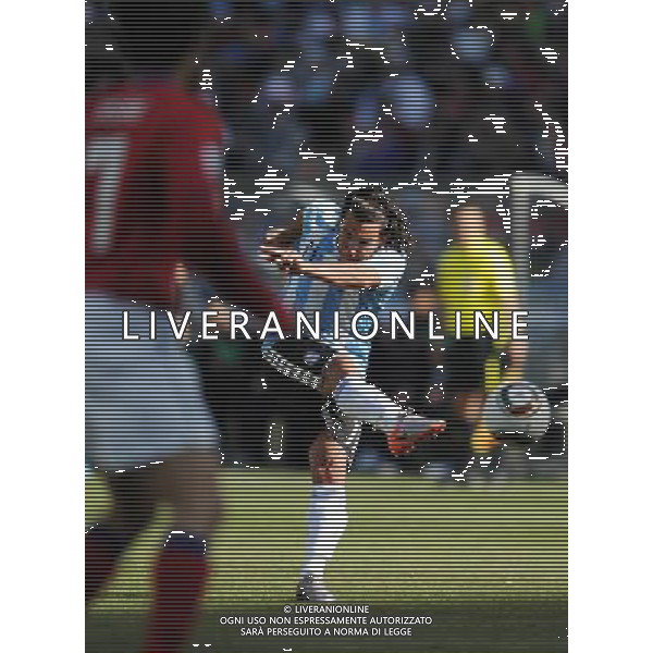 (100617) -- JOHANNESBURG, June 17, 2010 -- Argentina\'s Carlos Tevez kicks the ball during a 2010 World Cup Group B match between Argentina and South Korea at the Soccer City stadium in Soweto, suburban Johannesburg, South Africa, on June 17, 2010. Wang Yuguo) (zc) ©Photoshot/Agenzia Aldo Liverani Sas - ITALY ONLY - ARGENTINA - COREA DEL SUD FIFA WORLD CUP CAMPIONATI MONDIALI SUD AFRICA 2010