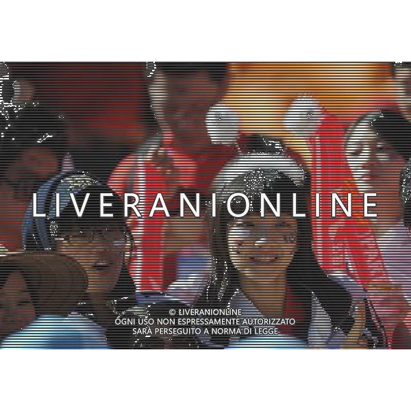 (100617) -- JOHANNESBURG, June 17, 2010 -- South Korean supporters cheer prior to a 2010 World Cup Group B match between Argentina and South Korea at the Soccer City stadium in Soweto, suburban Johannesburg, South Africa, on June 17, 2010. Guo Yong) (zc) ©Photoshot/Agenzia Aldo Liverani Sas - ITALY ONLY - ARGENTINA - COREA DEL SUD FIFA WORLD CUP CAMPIONATI MONDIALI SUD AFRICA 2010
