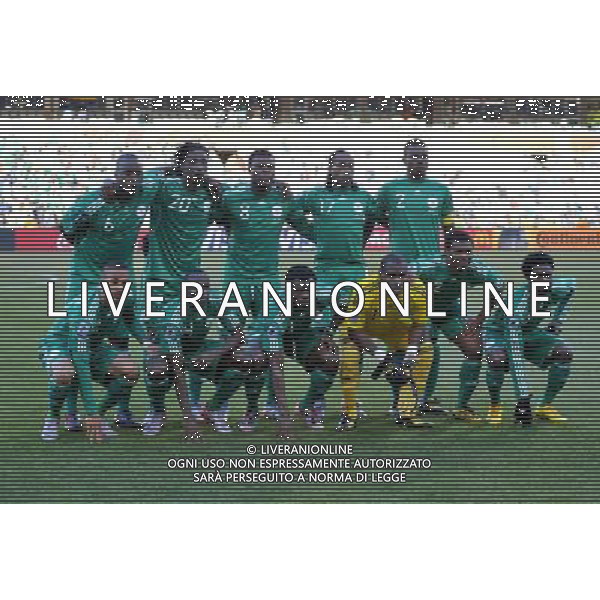 (100617) -- BLOEMFONTEIN, June 17, 2010 -FORMAZIONE NIGERIA- Nigeria\'s starting line-up pose for a photo prior to a 2010 World Cup Group B match between Greece and Nigeria at the Free State Stadium in Bloemfontein, South Africa, on June 17, 2010. Nigeria lost the match 1-2. Xu Suhui) (zc) ©Photoshot/Agenzia Aldo Liverani Sas - ITALY ONLY - GRECIA - NIGERIA FIFA WORLD CUP CAMPIONATI MONDIALI SUD AFRICA 2010