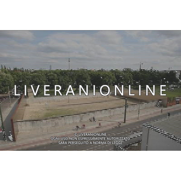 BERLINO 18/06/2010 NELLA FOTO IL MURO DI BERLINO CHECKPOINT CHARLIE FOT. PIOTR KUCZA/NEWSPIX.PL-AG ALDO LIVERANI ONLY ITALY