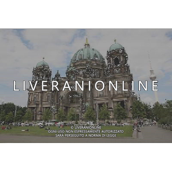 BERLINO 18/06/2010 NELLA FOTO CATHEDRAL FERNSEHTURM FOT. PIOTR KUCZA/NEWSPIX.PL-AG ALDO LIVERANI ONLY ITALY