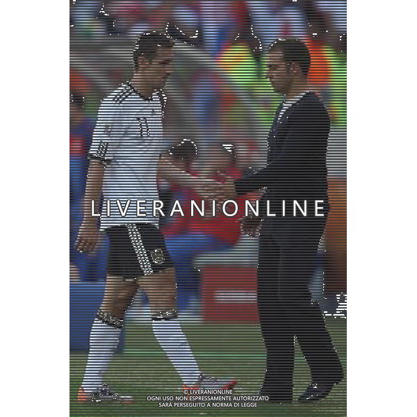 calcio 18.06.2010 fifa world cup 2010 germania serbia 2010 FIFA WORLD CUP SOUTH AFRICA, girone d Match 21, GER-SRB, Germany-Serbia, Deutschland-Serbien, nella foto la delusione dopo l\'espulsione di klose ph FIRO/ag aldo liverani sas only italy 