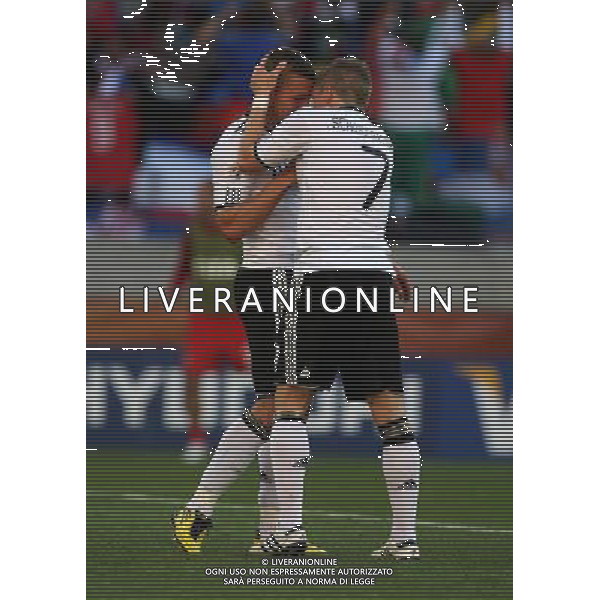 calcio 18.06.2010 fifa world cup 2010 germania serbia 2010 FIFA WORLD CUP SOUTH AFRICA, girone d Match 21, GER-SRB, Germany-Serbia, Deutschland-Serbien, nella foto la delusione di podolski dopo il rigore fallito ph FIRO/ag aldo liverani sas only italy 