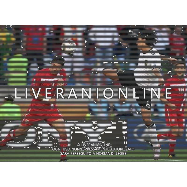 calcio 18.06.2010 fifa world cup 2010 germania serbia 2010 FIFA WORLD CUP SOUTH AFRICA, girone d Match 21, GER-SRB, Germany-Serbia, Deutschland-Serbien, nella foto kolarov khedira ph FIRO/ag aldo liverani sas only italy 