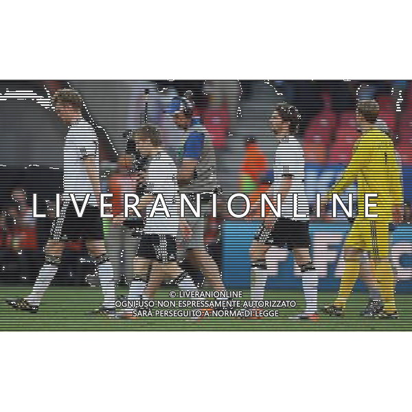 CALCIO SPORT 18.06.2010 WM 2010 Sudafrika 2010 FIFA WORLD CUP SOUTH AFRICA, Spiel 21, Match 21, germania serbia GER-SRB, Germany-Serbia, Deutschland-Serbien, 0:1 nella foto Arne FRIEDRICH, GER, Per MERTESACKER, GER, Marko MARIN, GER, Torwart Manuel NEUER ph firo/ AG ALDO LIVERANI SAS ONLY ITALY