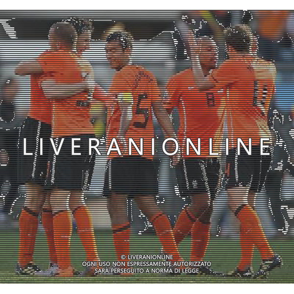 CALCIO SPORT 19.06.2010 coppa del mondo WM 2010 Sudafrica olanda giappone 2010 FIFA WORLD CUP SOUTH AFRICA, Match 25, NED-JPN, Netherlands-Japan, Niederlande, Holland-Japan, nella foto Mark VAN BOMMEL, NED, Dirk KUYT, NED, Giovanni VAN BRONCKHORST, NED, Nigel DE JONG, NED, Joris MATHIJSEN, NED ph firo/ AG ALDO LIVERANI SAS ITALY ONLY