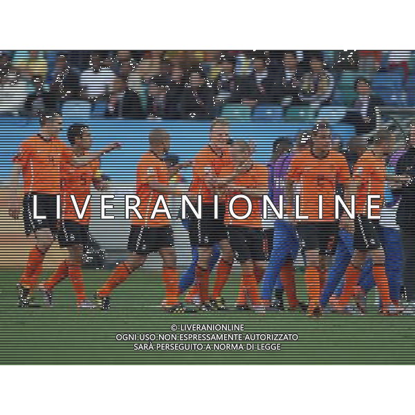 firo : CALCIO SPORT 19.06.2010 coppa del mondo WM 2010 Sudafrica olanda giappone 2010 FIFA WORLD CUP SOUTH AFRICA, Match 25, NED-JPN, Netherlands-Japan, Niederlande, Holland-Japan, nella foto l\'esultanza dell\'olando dopo il gol di Wesley SNEIJDER ph firo/ AG ALDO LIVERANI SAS ITALY ONLY