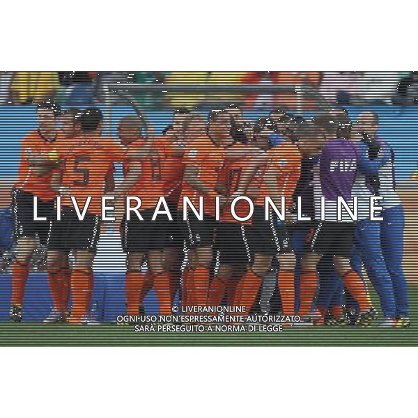 firo : CALCIO SPORT 19.06.2010 coppa del mondo WM 2010 Sudafrica olanda giappone 2010 FIFA WORLD CUP SOUTH AFRICA, Match 25, NED-JPN, Netherlands-Japan, Niederlande, Holland-Japan, nella foto l\'esultanza dell\'olando dopo il gol di Wesley SNEIJDER ph firo/ AG ALDO LIVERANI SAS ITALY ONLY