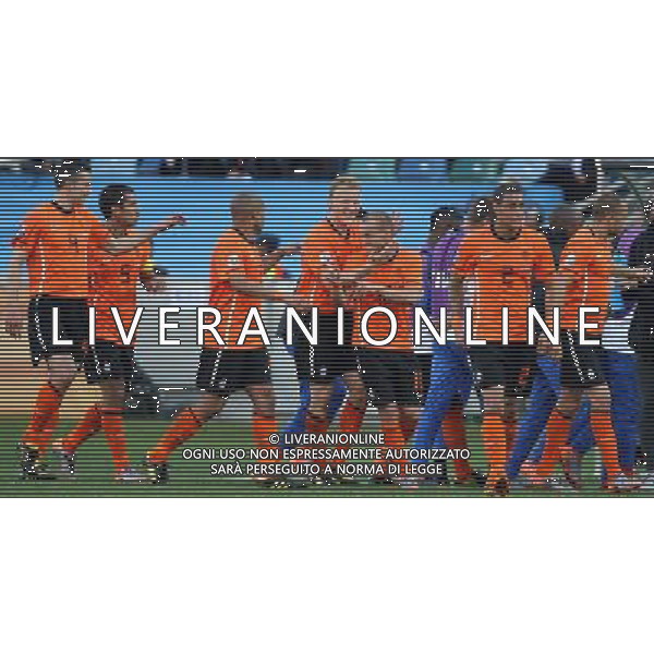 firo : CALCIO SPORT 19.06.2010 coppa del mondo WM 2010 Sudafrica olanda giappone 2010 FIFA WORLD CUP SOUTH AFRICA, Match 25, NED-JPN, Netherlands-Japan, Niederlande, Holland-Japan, nella foto l\'esultanza dell\'olando dopo il gol di Wesley SNEIJDER ph firo/ AG ALDO LIVERANI SAS ITALY ONLY