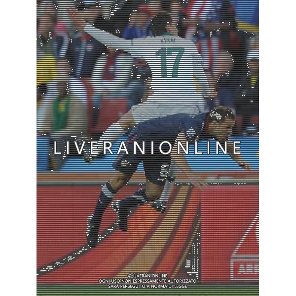 Fifa World Cup Sud Africa 2010 Match #22 Johannesburg (Ellis Park Stadium) - 18.06.2010 Slovenia-USA Nella Foto:Steve CHERUNDOLO-Andraz KIRM /Ph.Vitez-Ag. Aldo Liverani