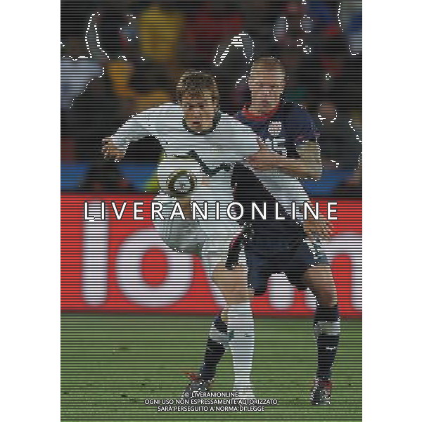 Fifa World Cup Sud Africa 2010 Match #22 Johannesburg (Ellis Park Stadium) - 18.06.2010 Slovenia-USA Nella Foto:Nejc PECNIK-Jay DeMERIT /Ph.Vitez-Ag. Aldo Liverani