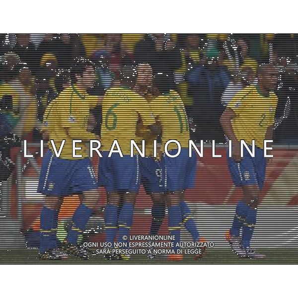 BRASILE - COSTA D\'AVORIO CAMPIONATI MONDIALI SUDAFRICA 2010 FIFA WORLD CUP SOUTH AFRICA,20/06/2010 Match 29, NELLA FOTO ESULTANZA DOPO IL GOL DEL 1:0 DI LUIS FABIANO copyright by firo sportphoto/AGENZIA ALDO LIVERANI SAS ITALY ONLY - EDITORIAL USE ONLY 