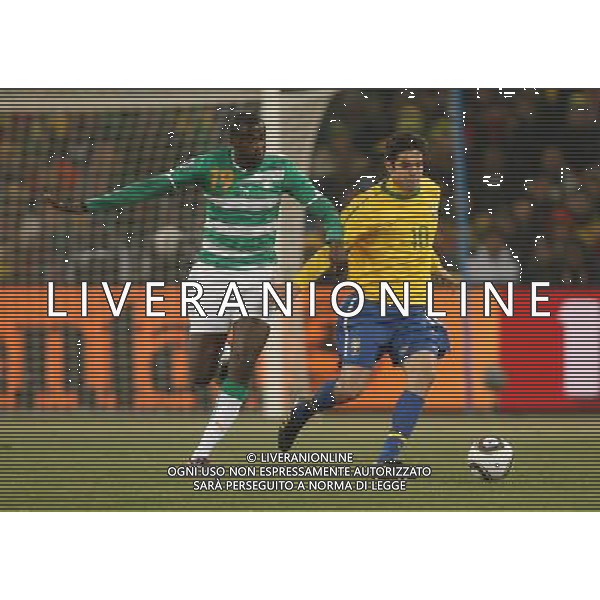 BRASILE - COSTA D\'AVORIO CAMPIONATI MONDIALI SUDAFRICA 2010 FIFA WORLD CUP SOUTH AFRICA,20/06/2010 Match 29, NELLA FOTO Yaya TOURE E RICARDO KAKA copyright by firo sportphoto/AGENZIA ALDO LIVERANI SAS ITALY ONLY - EDITORIAL USE ONLY 