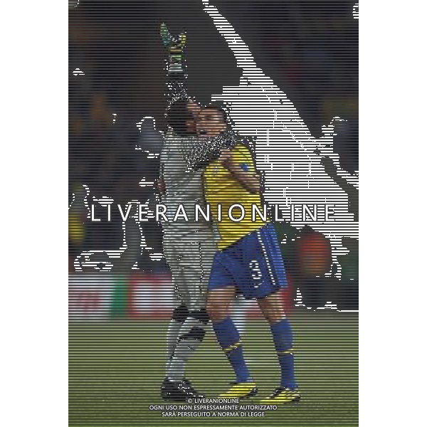 BRASILE - COSTA D\'AVORIO CAMPIONATI MONDIALI SUDAFRICA 2010 FIFA WORLD CUP SOUTH AFRICA,20/06/2010 Match 29, NELLA FOTO ESULTANZA DI JULIO CESAR, E LUCIO copyright by firo sportphoto/AGENZIA ALDO LIVERANI SAS ITALY ONLY - EDITORIAL USE ONLY 