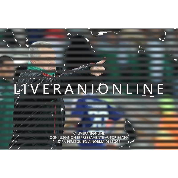 (100618) -- POLOKWANE, June 18, 2010 -- Mexico\'s coach Javier Aguirre reacts during a 2010 World Cup Group A match against France at the Peter Mokaba stadium in Polokwan, South Africa, on June 17, 2010. Mexico won 2-0. Li Ga) (kh) ©Photoshot/Agenzia Aldo Liverani Sas - ITALY ONLY: FRANCIA - MESSICO FIFA WORLD CUP CAMPIONATI MONDIALI SUD AFRICA 2010