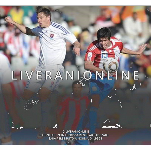 (100620) -- BLOEMFONTEIN, June 20, 2010 () -- Paraguay\'s Victor Caceres (R) vies with Slovakia\'s Filip Holosko during the 2010 World Cup Group F football match at Free State Stadium in Bloemfontein, South Africa, on June 20, 2010. Paraguay won 2-0. (/Li Ga)(kh) ©Photoshot/Agenzia Aldo Liverani Sas - ITALY ONLY: PARAGUAY - SLOVACCHIA FIFA WORLD CUP CAMPIONATI MONDIALI SUD AFRICA 2010