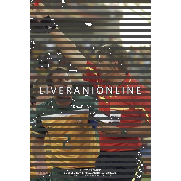 FIFA WORLD CUP SUD AFRICA 2010 MATCH 24 GROUPE D 19 JUNE RUSTENBURG ROYAL BAFOKENG STADIUM GHANA vs AUSTRALIA nella foto: ROBERTO ROSETTI ( arbitro) - LUCAS NEILL FOT. ADAM ADAMUS/NEWSPIX.PL - Ag. Aldo Liverani sas ITALY ONLY GHANA - AUSTRALIA FIFA WORLD CUP CAMPIONATI MONDIALI SUD AFRICA 2010 