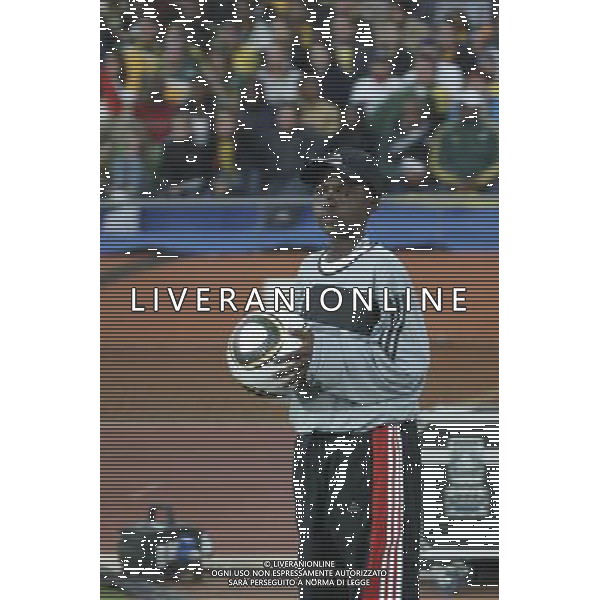 FIFA WORLD CUP SUD AFRICA 2010 MATCH 24 GROUPE D 19 JUNE RUSTENBURG ROYAL BAFOKENG STADIUM GHANA vs AUSTRALIA nella foto: bambino con pallone FOT. ADAM ADAMUS/NEWSPIX.PL - Ag. Aldo Liverani sas ITALY ONLY GHANA - AUSTRALIA FIFA WORLD CUP CAMPIONATI MONDIALI SUD AFRICA 2010 