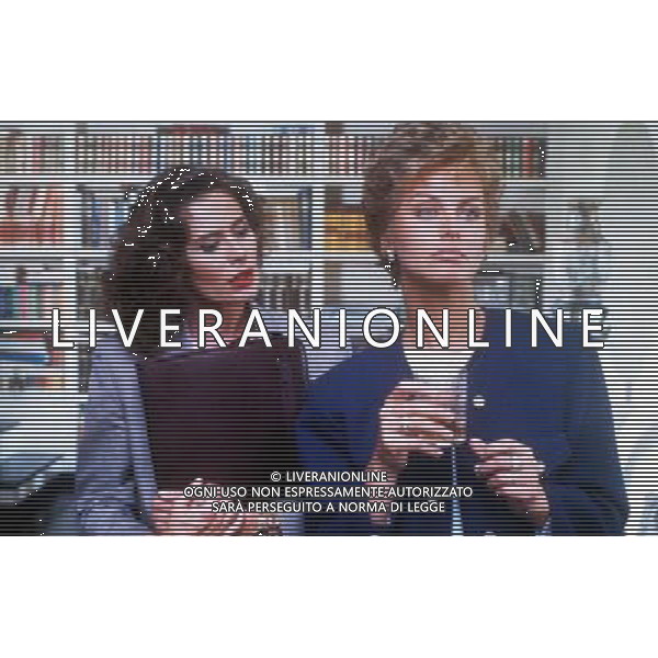 FILM DISPERATAMENTE GIULIA 1990 NELLA FOTO CORYNNE CLERY-DALILA DI LAZZARO AG ALDO LIVERANI