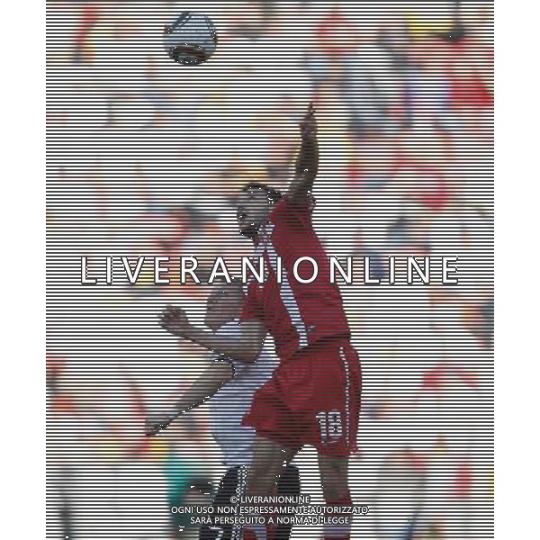 (100618) -- PORT ELIZABETH, June 18, 2010 -- Serbia\'s Milos Ninkovic (R) fights for the ball with Germany\'s Bastian Schweinsteiger during the 2010 World Cup Group D soccer match between Germany and Serbia at the Nelson Mandela Bay stadium in Port Elizabeth, South Africa, on June 18, 2010. Liao Yujie) (zc) ©Photoshot/Agenzia Aldo Liverani Sas - ITALY ONLY: GERMANIA - SERBIA FIFA WORLD CUP CAMPIONATI MONDIALI SUD AFRICA 2010