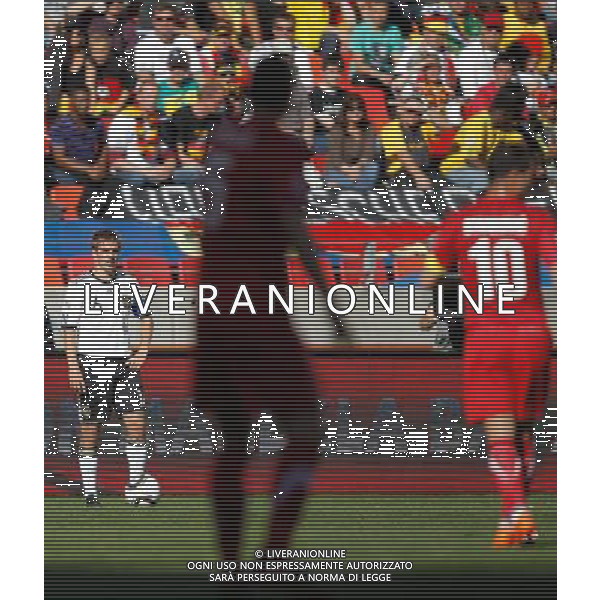 (100618) -- PORT ELIZABETH, June 18, 2010 -- Germany\'s Philipp Lahm (L) is ready for a kick during the 2010 World Cup Group D soccer match between Germany and Serbia at the Nelson Mandela Bay stadium in Port Elizabeth, South Africa, on June 18, 2010.Liao Yujie) (zc) ©Photoshot/Agenzia Aldo Liverani Sas - ITALY ONLY: GERMANIA - SERBIA FIFA WORLD CUP CAMPIONATI MONDIALI SUD AFRICA 2010